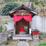 新井宿薬師堂・富士講碑